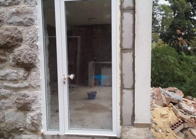 Zatvaranje objekta PVC stolarijom – Dramalj