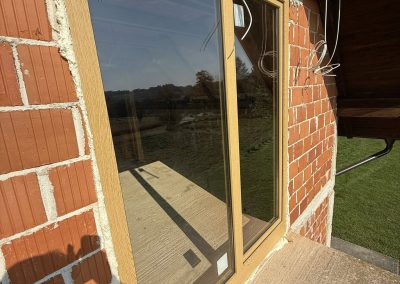 Montaža PVC stolarije u dekoru boje drva prema posebnoj želji investitora