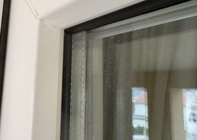 Zamjena raspadajućih brtvi na PVC stolariji, EPDM crnim brtvama s znatno duljim rokom trajanja – ukupno oko 500 m